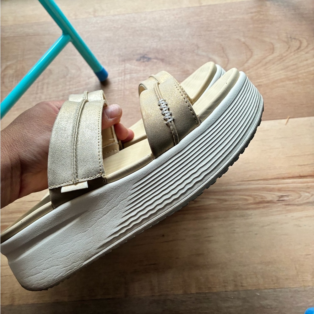 Hey Dude Women's Austin Slide Platform Sandals — Metallic Gold and White - Picture 4 of 6